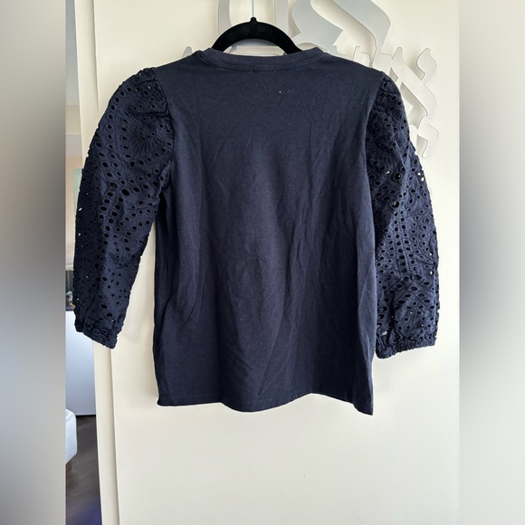 Reitmans top with eyelet sleeve in navy and white - Picture 6 of 6